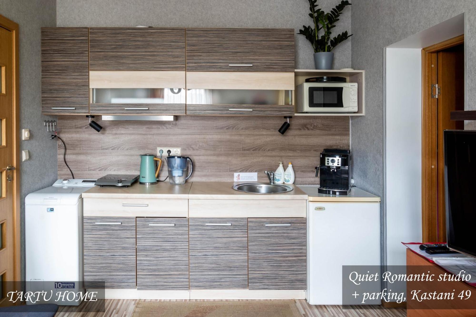 Quiet Romantic Studio Plus Parking, Tartu Home Buitenkant foto